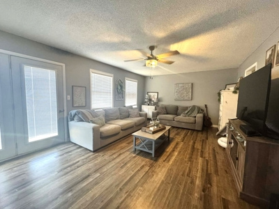 Charming, Updated Ranch in a Desirable Neighborhood! - image 5