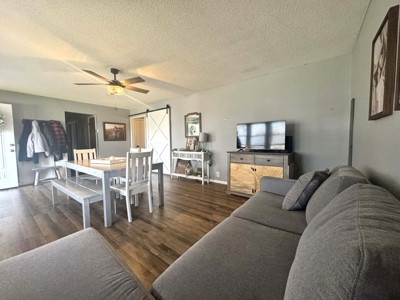 Charming, Updated Ranch in a Desirable Neighborhood! - image 8