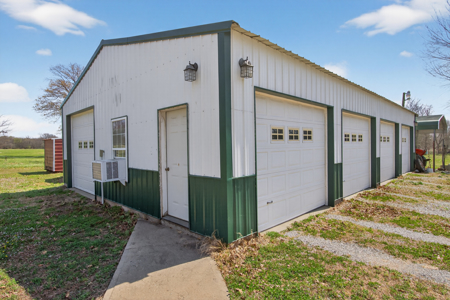 Locust Grove, Oklahoma Country Home For Sale - image 32