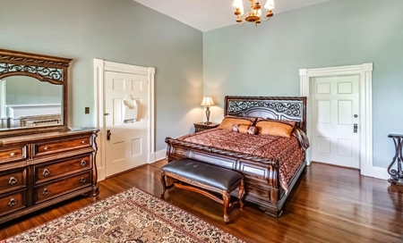Historic Litz Mansion | Timeless Elegance Since 1848 - image 11