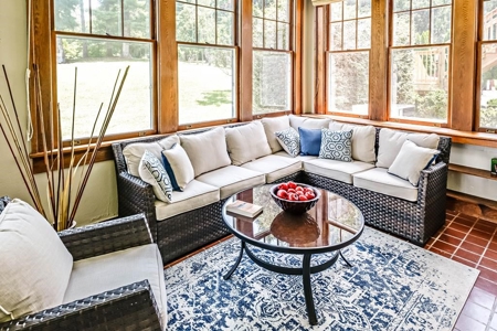 Historic Litz Mansion | Timeless Elegance Since 1848 - image 9