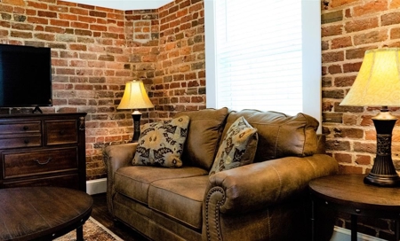 Historic Litz Mansion | Timeless Elegance Since 1848 - image 22