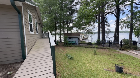 Completely Remodeled Lakefront Home in Lone Star Texas - image 34