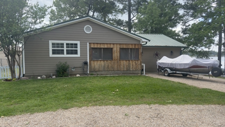 Completely Remodeled Lakefront Home in Lone Star Texas - image 31