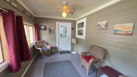 Completely Remodeled Lakefront Home in Lone Star Texas - image 36