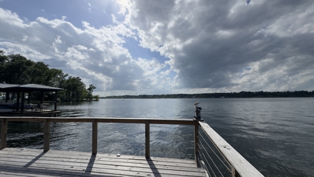 Completely Remodeled Lakefront Home in Lone Star Texas - image 29