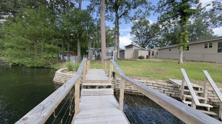Completely Remodeled Lakefront Home in Lone Star Texas - image 25