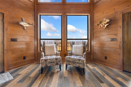 Luxury Custom Log Home on 25 Acres in Western Grove For Sale - image 8