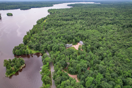 Beautiful Lakefront Home on Lake Arbutus, WI - image 5