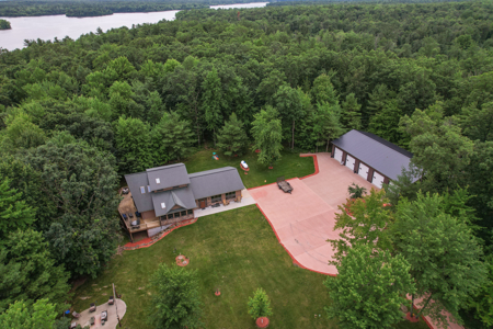 Beautiful Lakefront Home on Lake Arbutus, WI - image 35