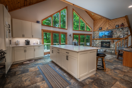 Beautiful Lakefront Home on Lake Arbutus, WI - image 7