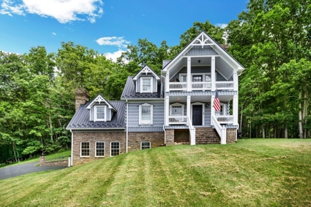 Modern Log Home on 125+ Acres Bordering National Forest - image 27