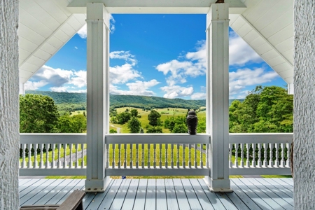 Modern Log Home on 125+ Acres Bordering National Forest - image 20