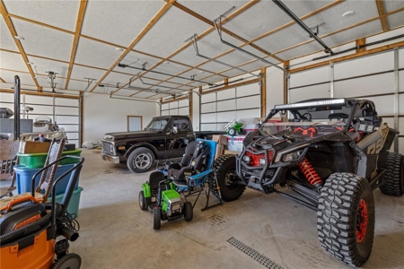 Custom Log Home on 36 Acres & Guest Home Newton Co For Sale - image 28