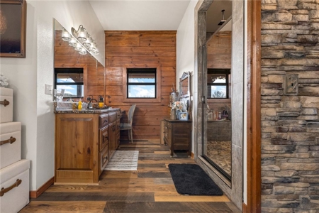 Custom Log Home on 36 Acres & Guest Home Newton Co For Sale - image 19