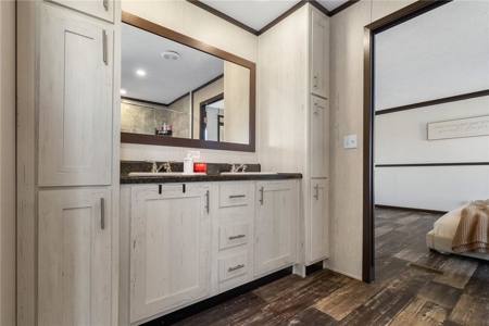 Custom Log Home on 36 Acres & Guest Home Newton Co For Sale - image 39