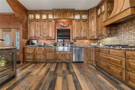 Custom Log Home on 36 Acres & Guest Home Newton Co For Sale - image 12