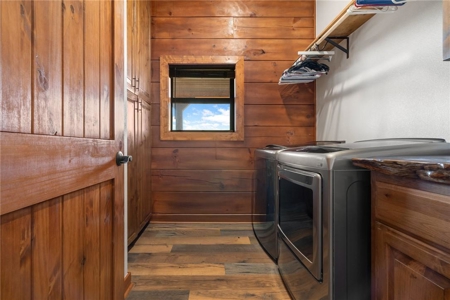 Custom Log Home on 36 Acres & Guest Home Newton Co For Sale - image 18