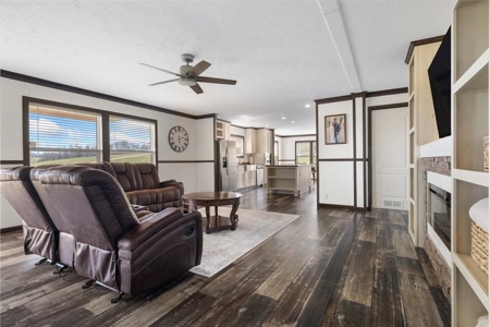 Custom Log Home on 36 Acres & Guest Home Newton Co For Sale - image 44