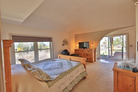 Country Home with Shop, Acreage, Irrigation For Sale in Colorado - image 15