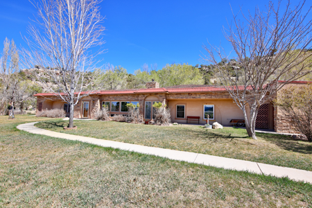 Country Home with Shop, Acreage, Irrigation For Sale in Colorado - image 25