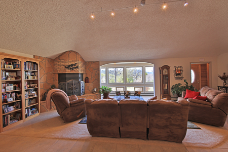 Country Home with Shop, Acreage, Irrigation For Sale in Colorado - image 8