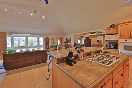 Country Home with Shop, Acreage, Irrigation For Sale in Colorado - image 9