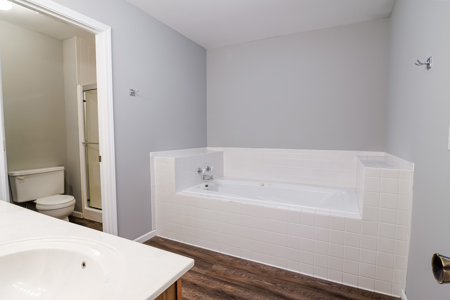 12± Acres with Creek, Shop & Spacious Home Near Cameron - image 8