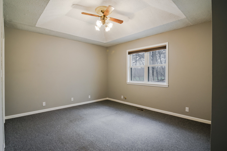 12± Acres with Creek, Shop & Spacious Home Near Cameron - image 9