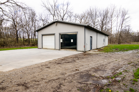 12± Acres with Creek, Shop & Spacious Home Near Cameron - image 27