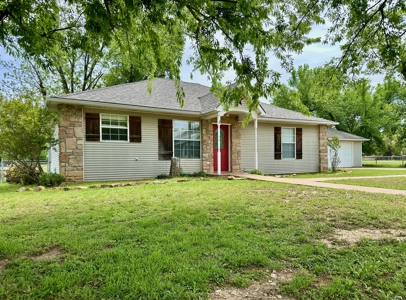 3 Bed Home on 1.99 Acres in Brownwood TX with Shop - image 2