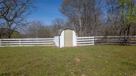 Country Homes and Acreage in the Heart of the Missouri Ozarks - image 35