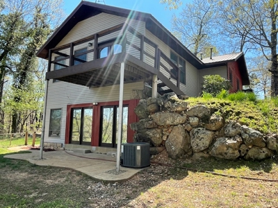 Hobbit House in the Ozark Mountains - image 4