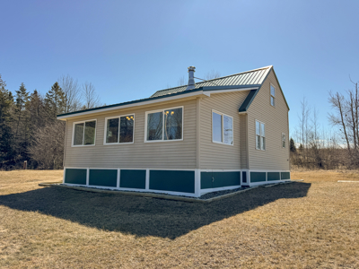 Charming 2 Bedroom Home in the Quiet Country - Prentiss, ME - image 3