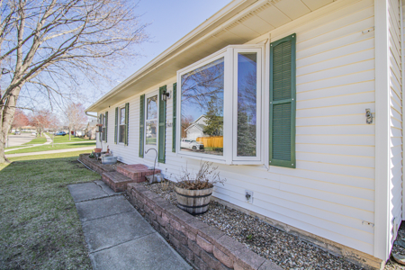 Home For Sale Marion, IA Linn-Mar - image 2