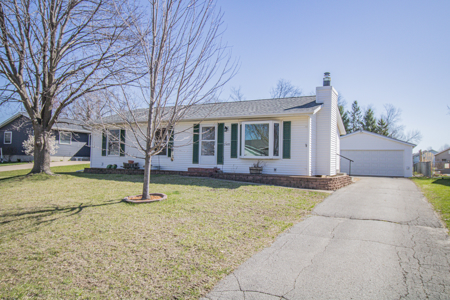 Home For Sale Marion, IA Linn-Mar - image 1