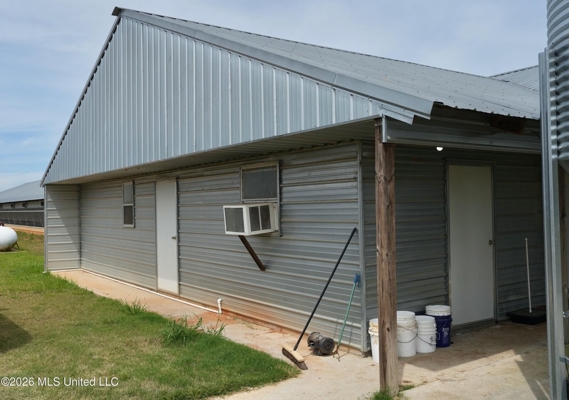 Collins, MS Poultry Pullet Farm for Sale