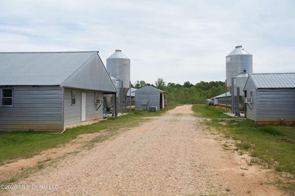 Collins, MS Poultry Pullet Farm for Sale