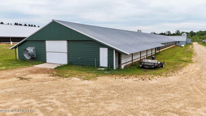 Collins, MS Poultry Pullet Farm for Sale