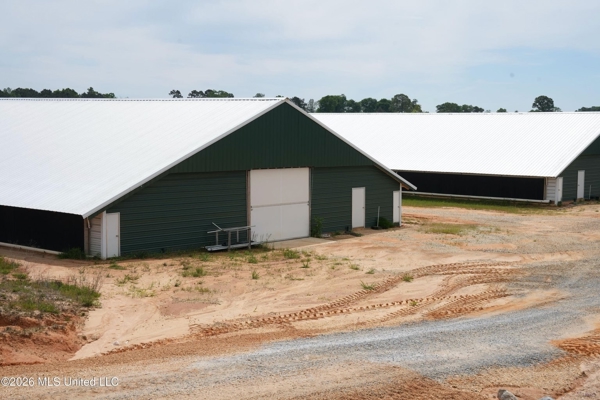 Collins, MS Poultry Pullet Farm for Sale