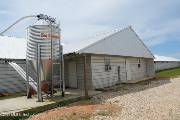 Collins, MS Poultry Pullet Farm for Sale