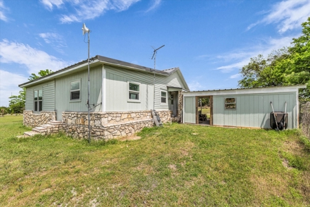 Glen Rose, Texas Home For Sale - image 8