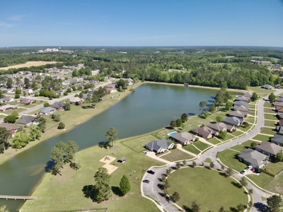 Move-In Ready Home in Hidden Lake West Community in Dothan, AL - image 38