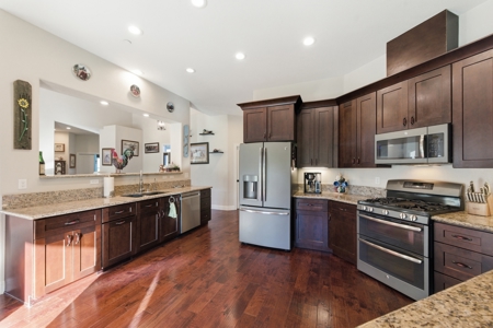 Gorgeous Custom Country Home 20 Acres Vacaville, CA Pond! - image 15