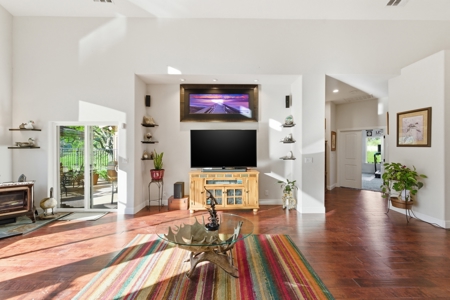 Gorgeous Custom Country Home 20 Acres Vacaville, CA Pond! - image 13