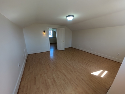 Charming Historic Home in Somerset Village - image 26