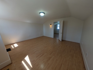 Charming Historic Home in Somerset Village - image 27