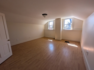 Charming Historic Home in Somerset Village - image 24