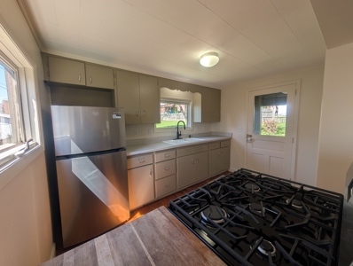 Charming Historic Home in Somerset Village - image 15