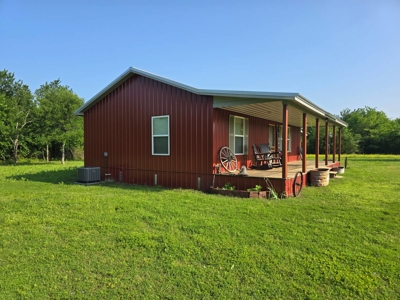 Acreage and Home for Sale in Hugo, Oklahoma - image 2